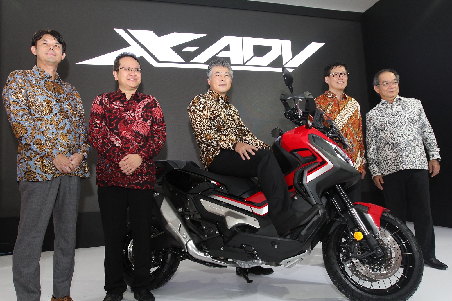 Big Bike Petualang Honda X-ADV Mulai Dipasarkan di Indonesia